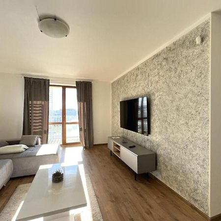 2 room Apartment - v blízkosti Nízkych Tatier, Apartmány Liptov Liptovský Mikuláš Esterno foto